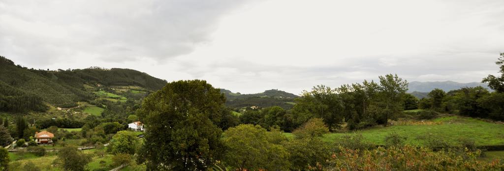 Trisqueles Y Buganvillas Villaviciosa  Exterior photo